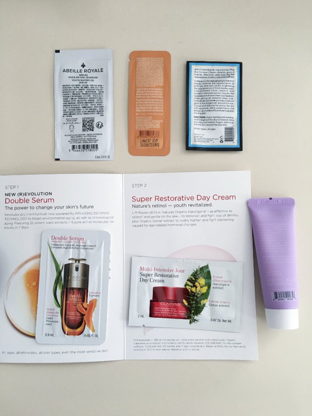 Beauty Sample Bundle - Picture 2 of 5